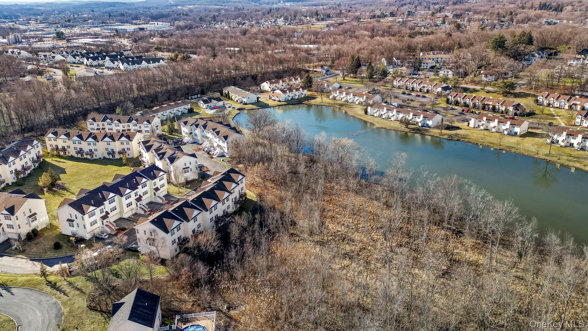 86 Woodlake Drive thumbnail 39