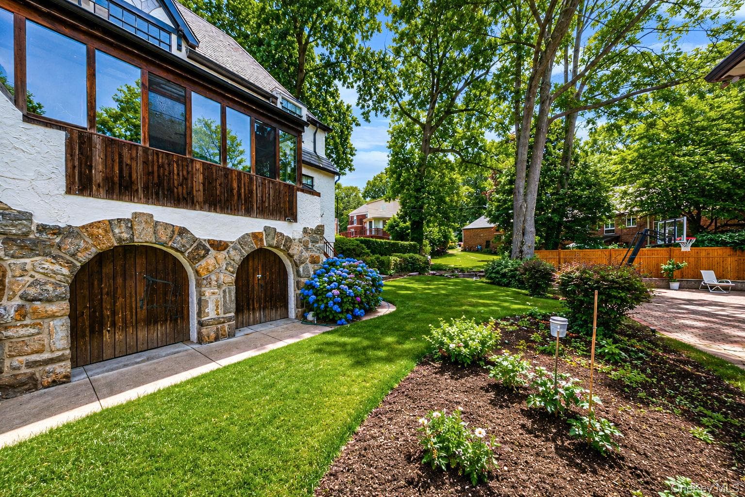 18240 Avon Road thumbnail 28