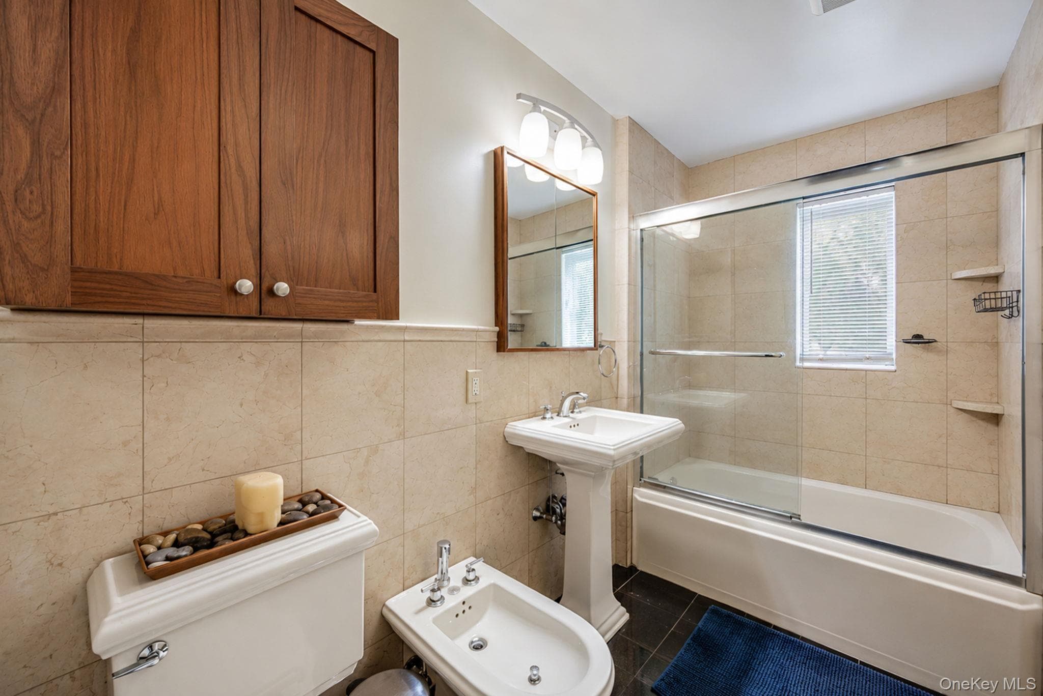 18240 Avon Road thumbnail 11