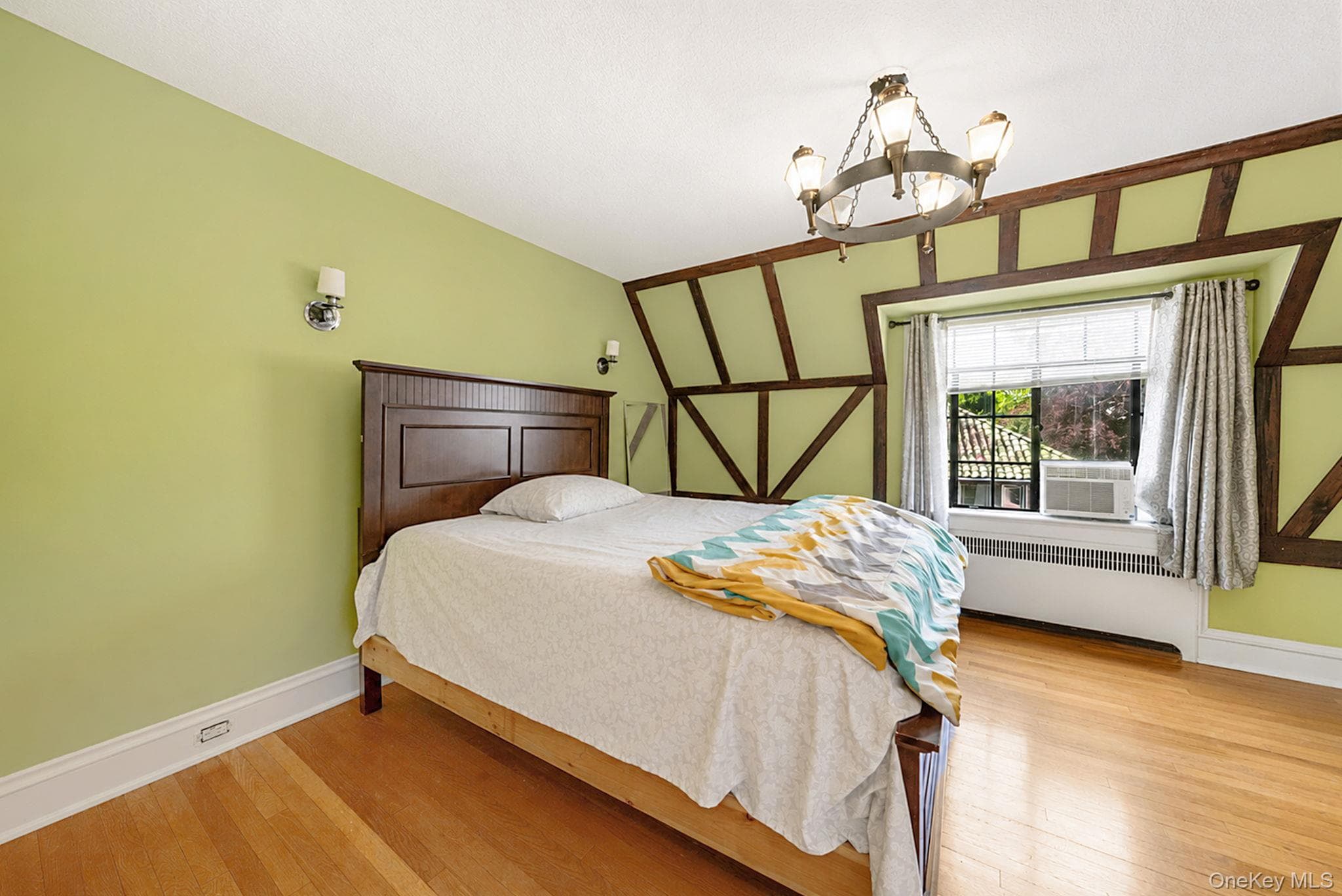 18240 Avon Road thumbnail 18