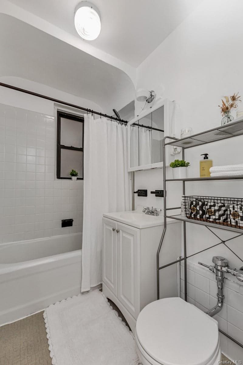83-80 118th Street Unit: 2M thumbnail 6
