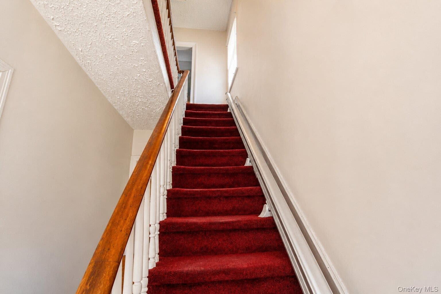32 Hasbrouck Street thumbnail 15
