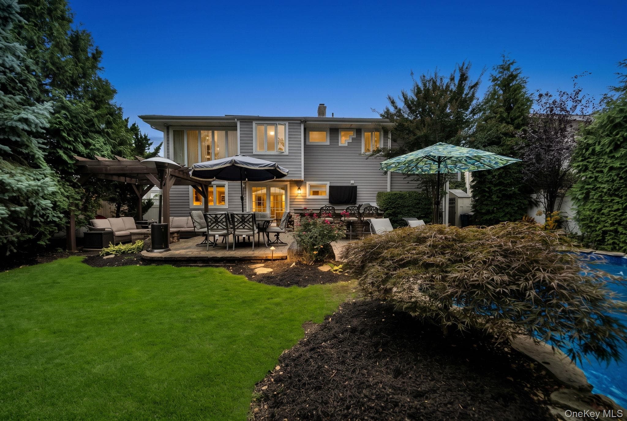 2817 Riverside Drive thumbnail 4