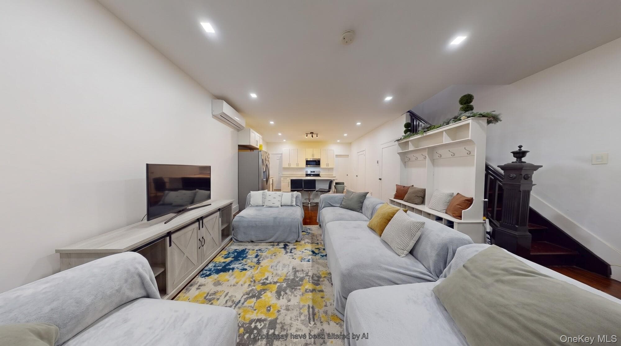 9415 Farragut Road thumbnail 6