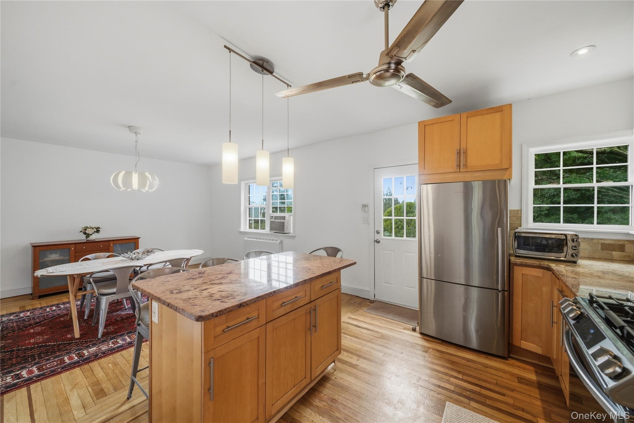 662 Palisade Avenue thumbnail 9
