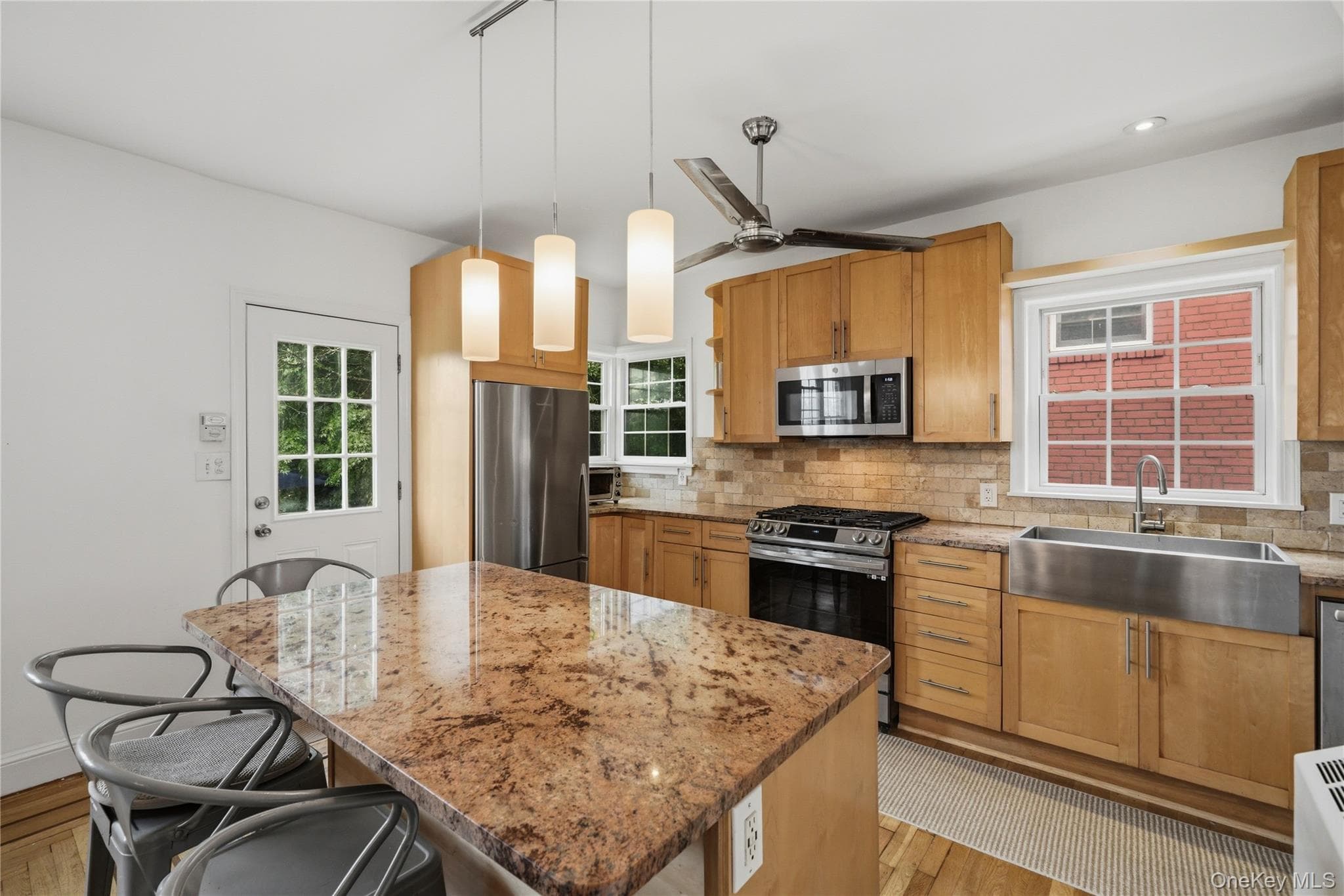 662 Palisade Avenue thumbnail 8