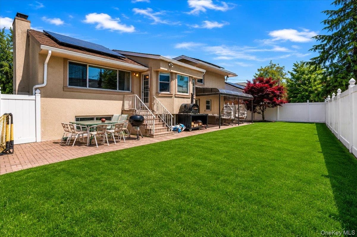 648 Diane Place thumbnail 21