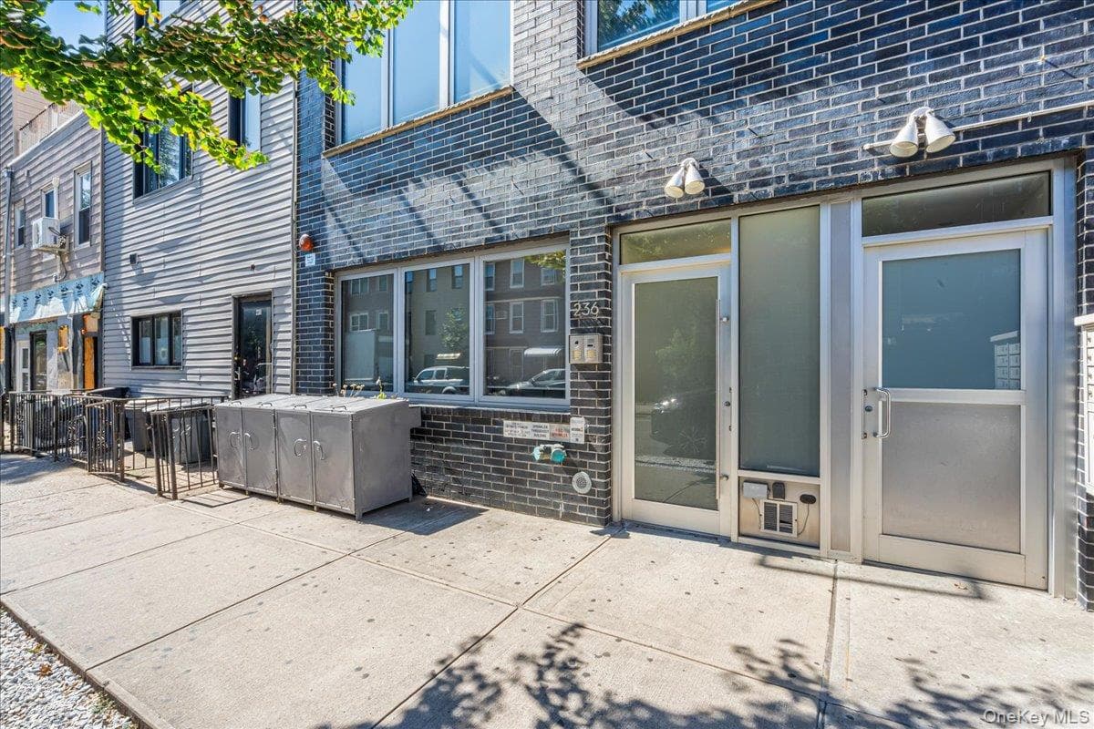 236 N 7th Street Unit: 4L thumbnail 18