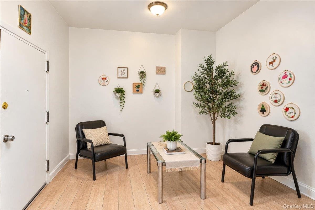 1385 Bronx River Avenue thumbnail 9
