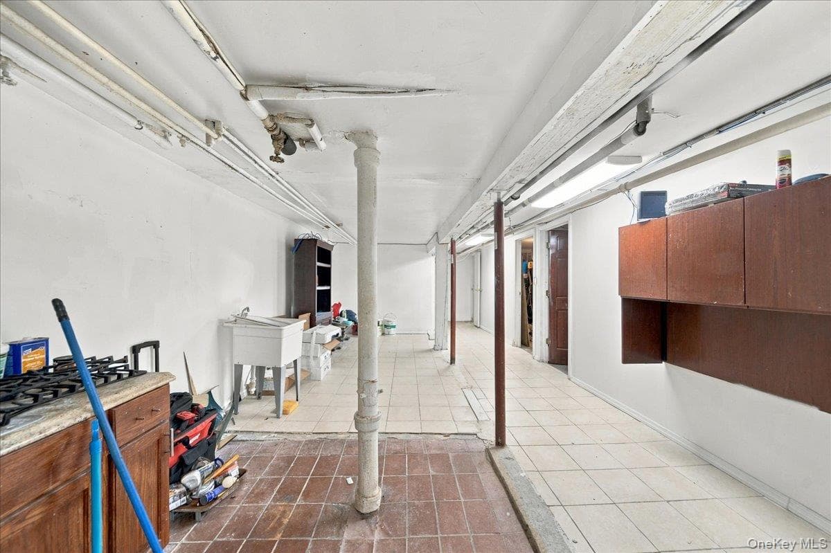 1385 Bronx River Avenue thumbnail 12
