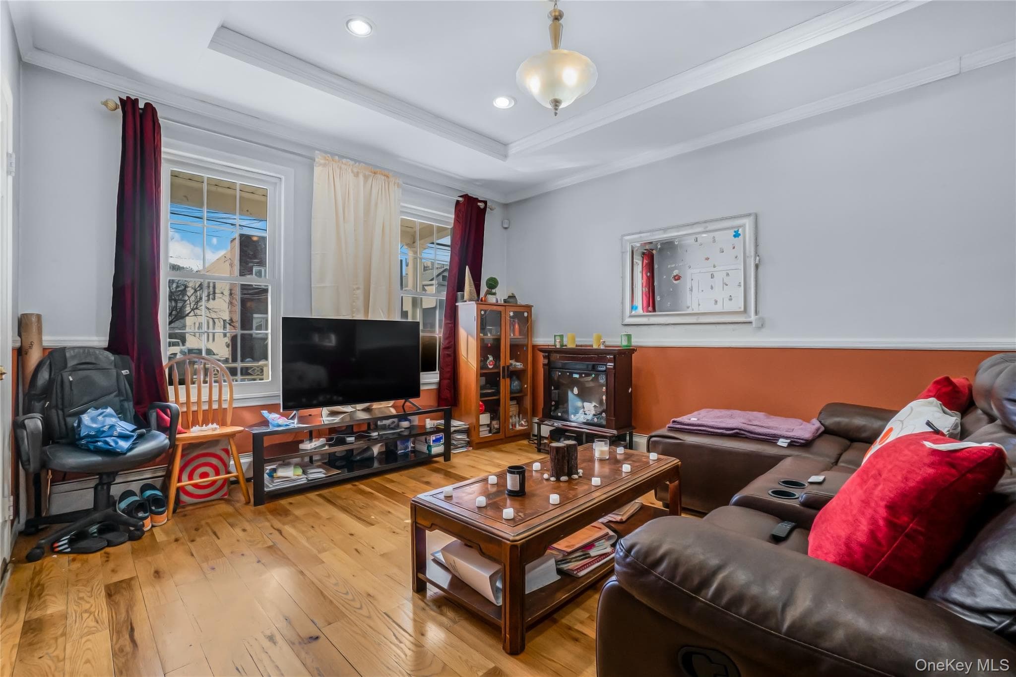 971 E 95th Street thumbnail 6