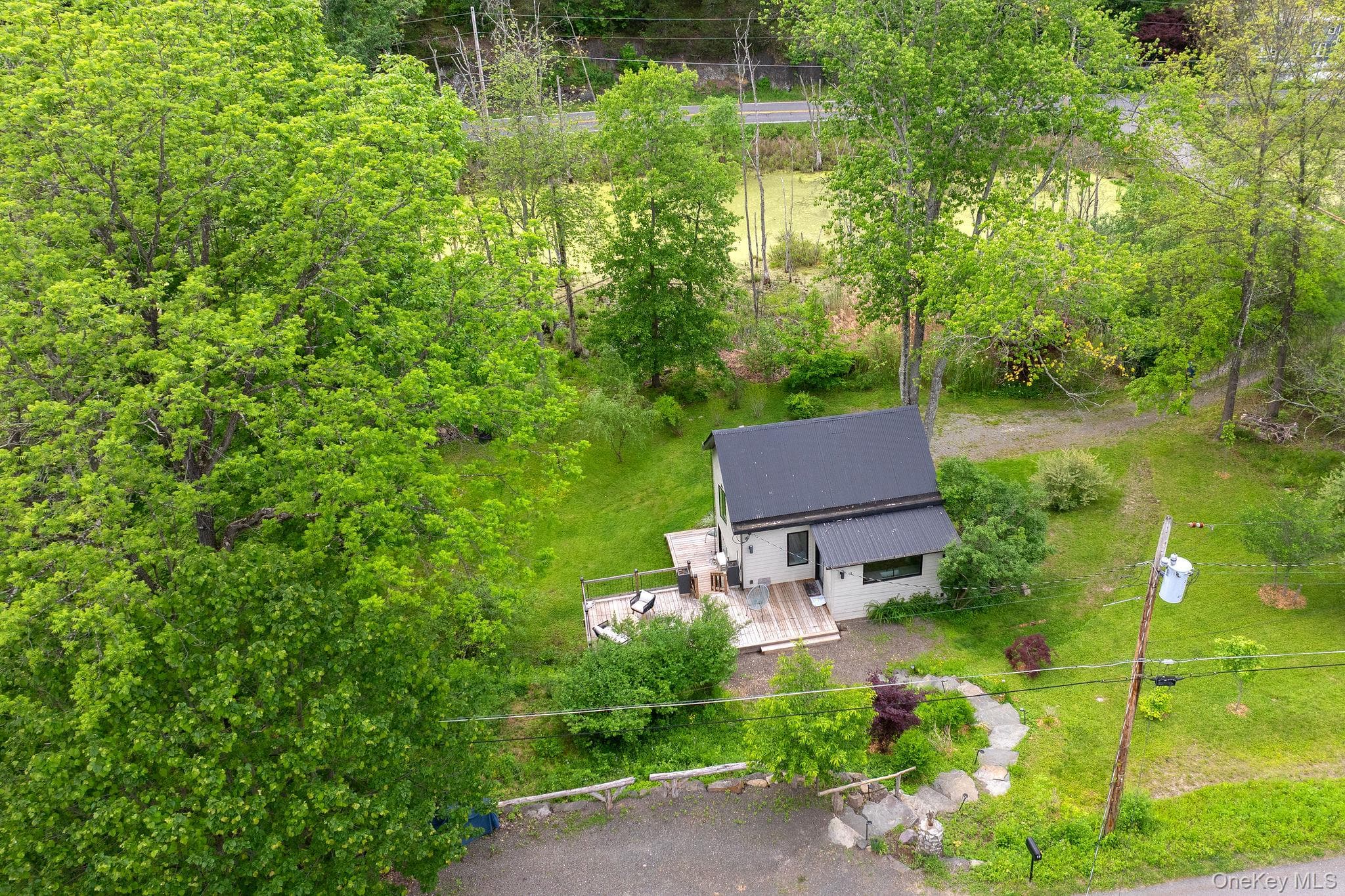 14 & 18 Lake Hill Road thumbnail 3