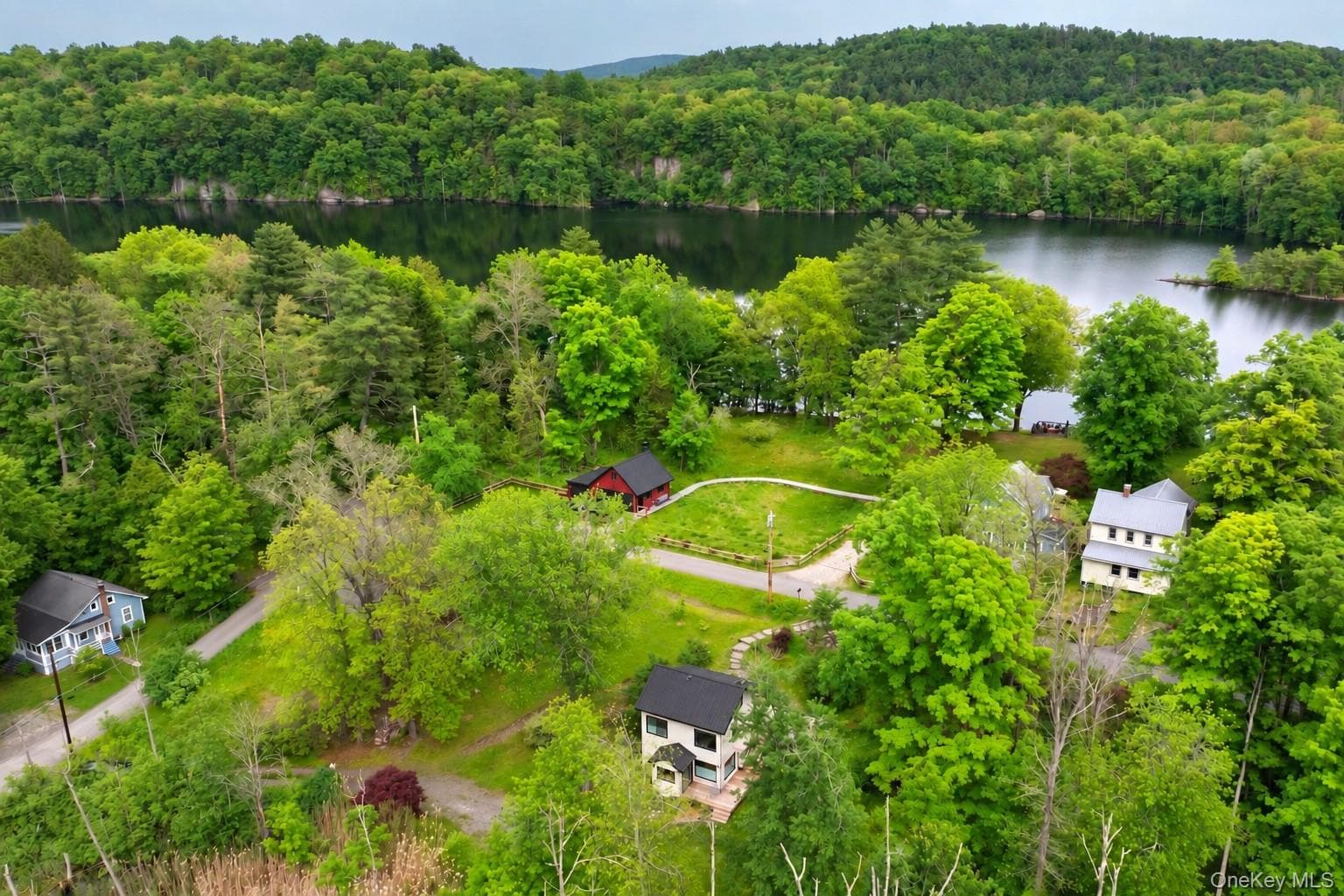 14 & 18 Lake Hill Road thumbnail 34