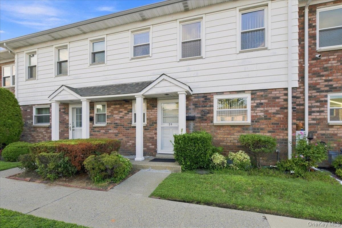 1030 Franklin Avenue Unit: 25 thumbnail 2