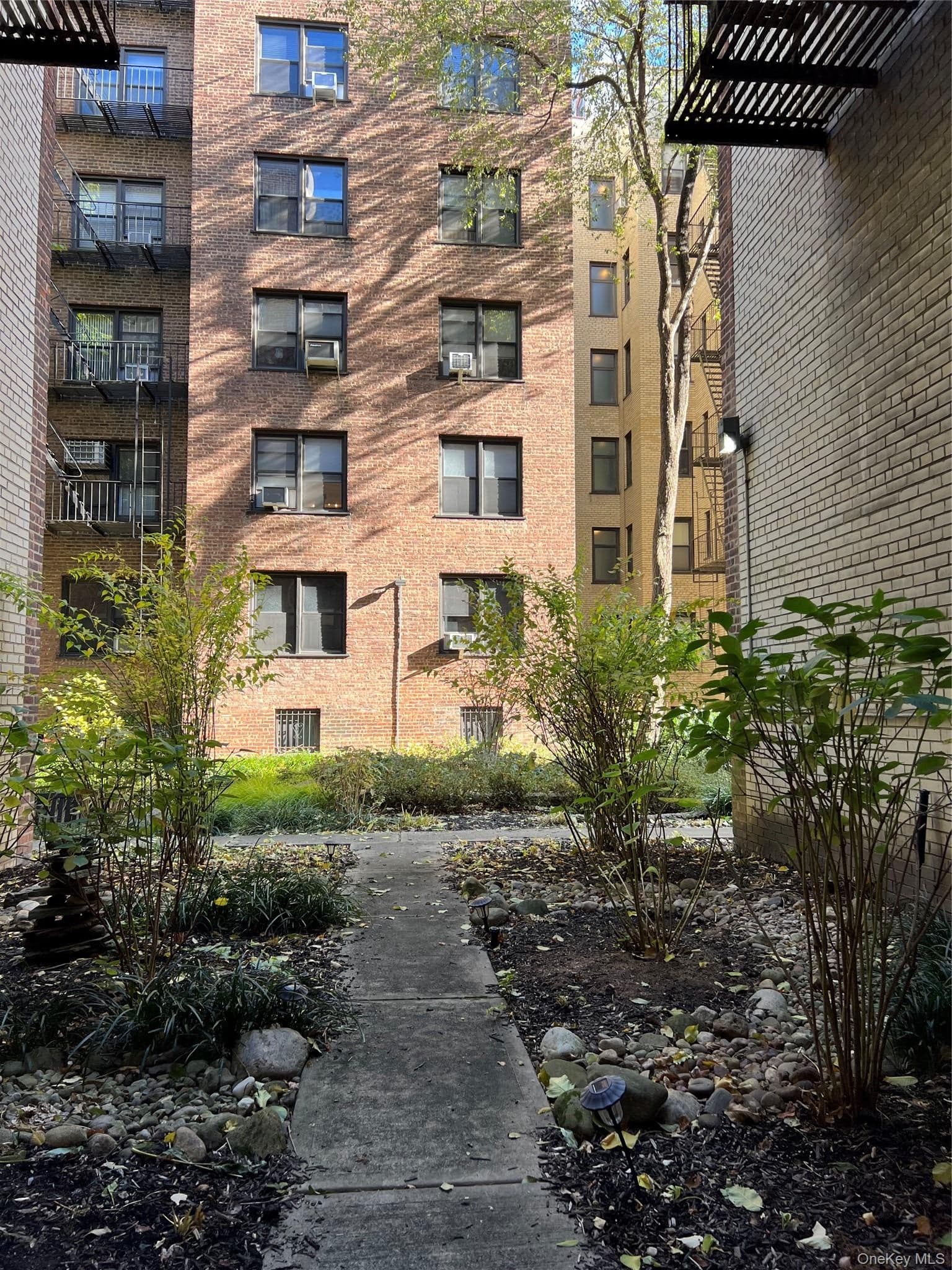 35-35 75th Street    Apartment 127 Street Unit: 127 thumbnail 47