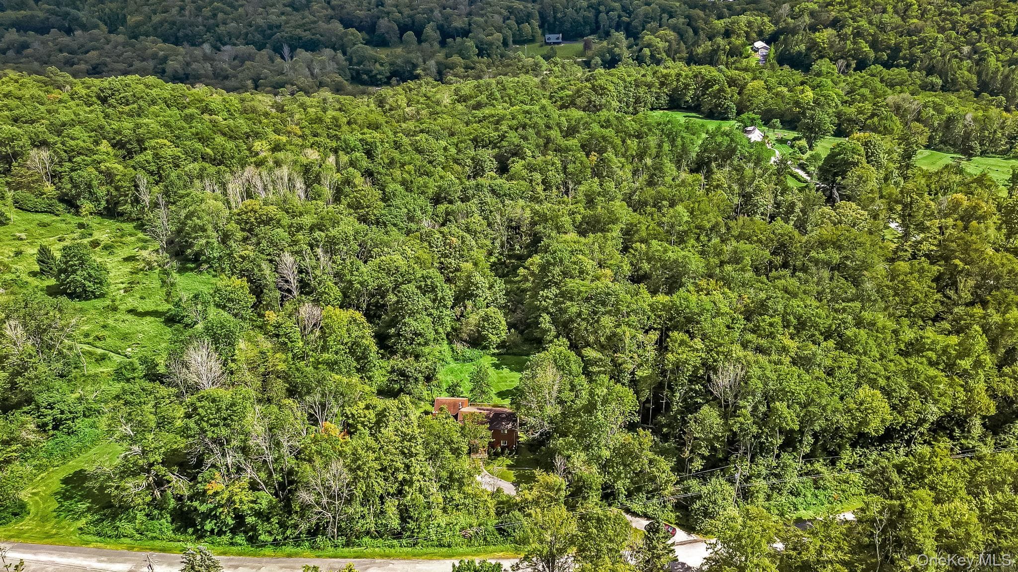 Dutch Hill Road thumbnail 4