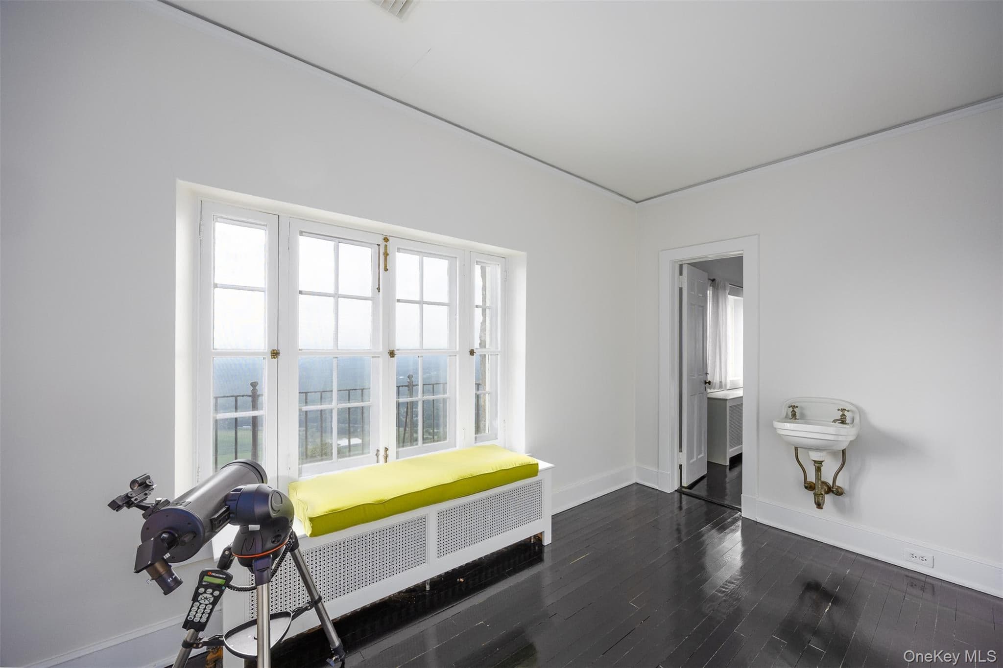 401 Woodmont Road thumbnail 19