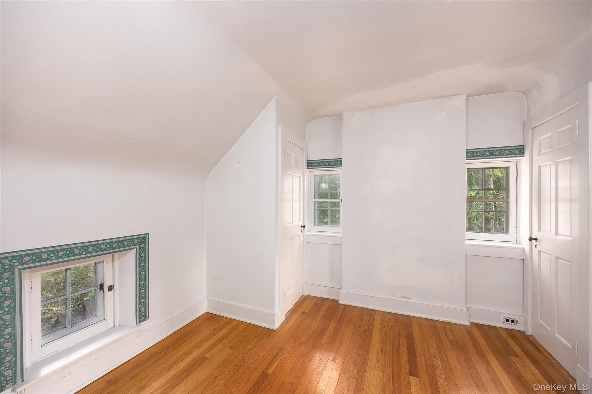 401 Woodmont Road thumbnail 17