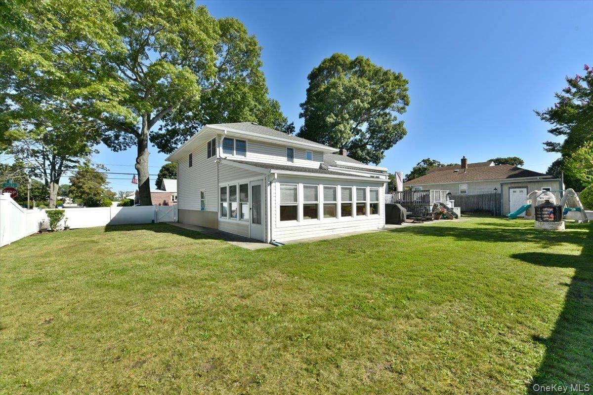 283 W Gates Avenue thumbnail 30