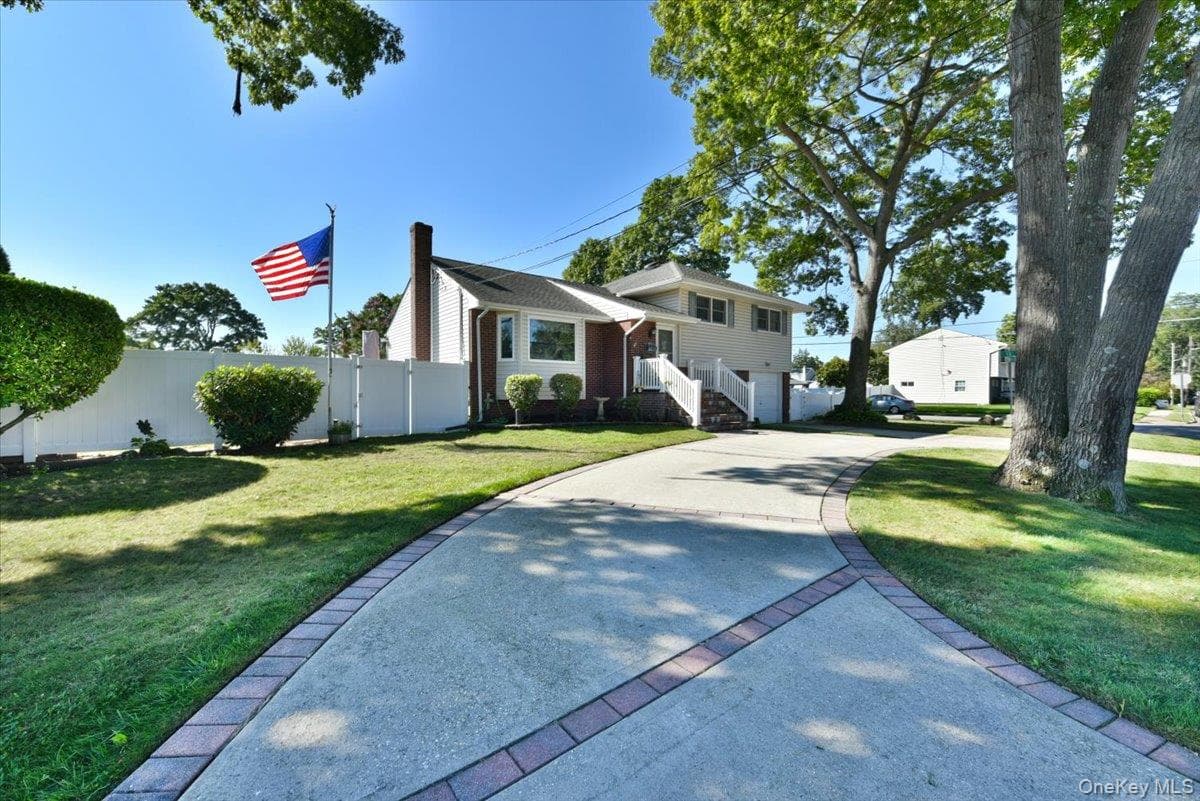 283 W Gates Avenue thumbnail 2