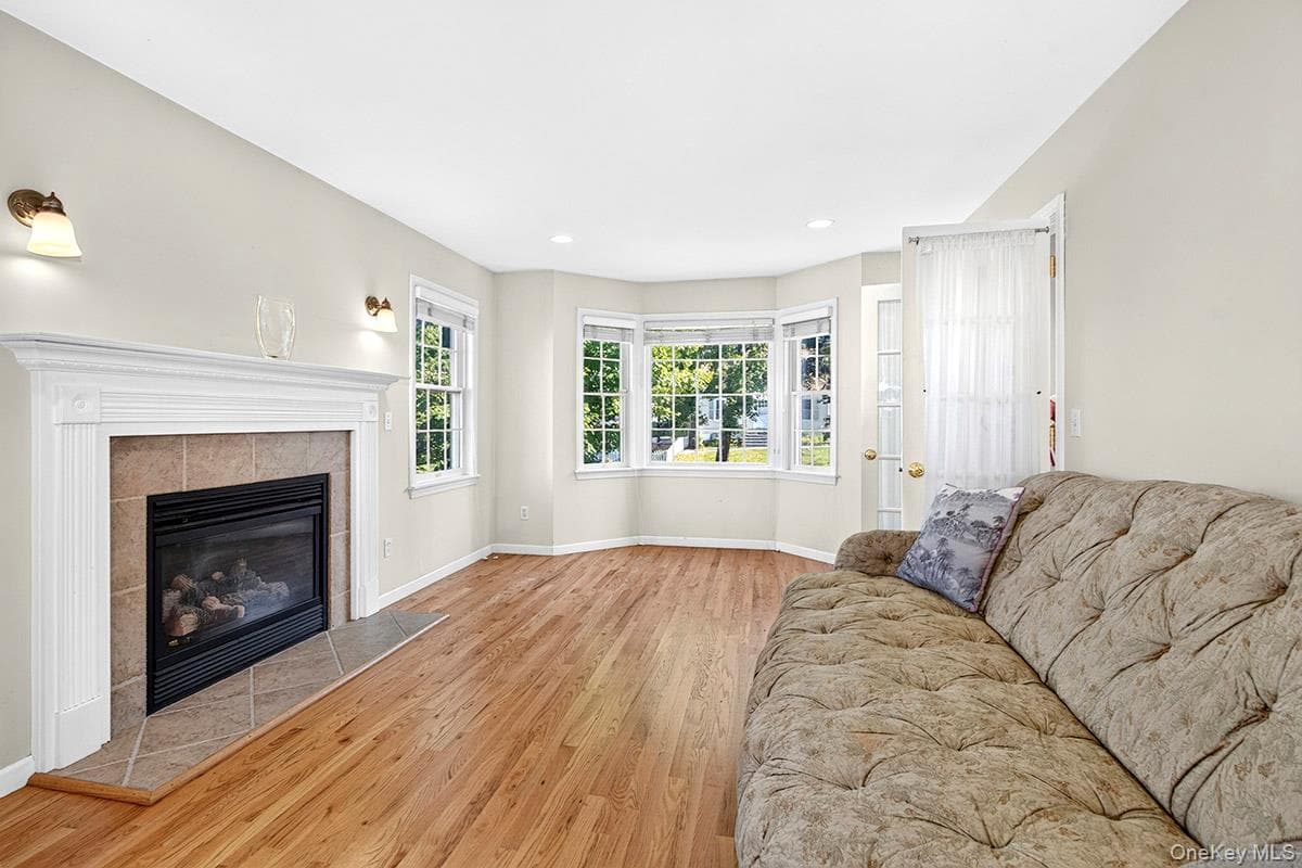 41 Mount Morris Avenue thumbnail 5