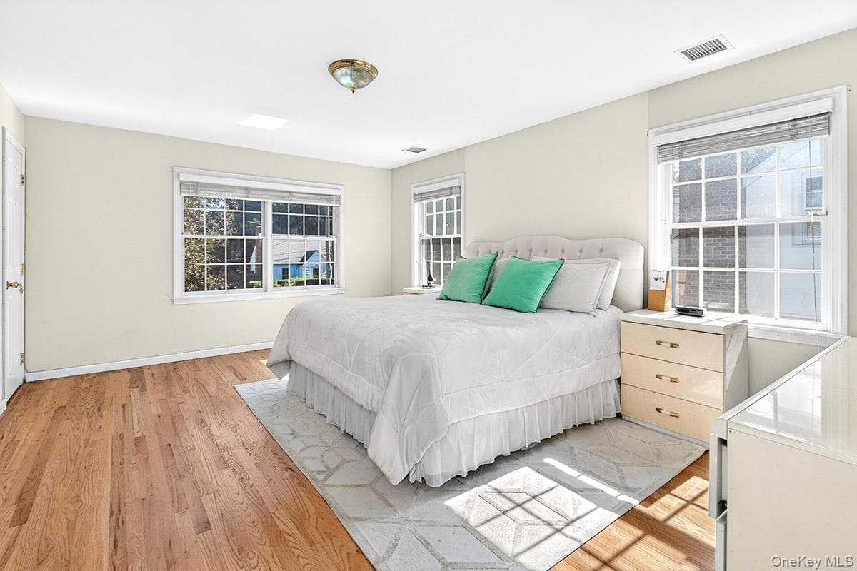 41 Mount Morris Avenue thumbnail 17