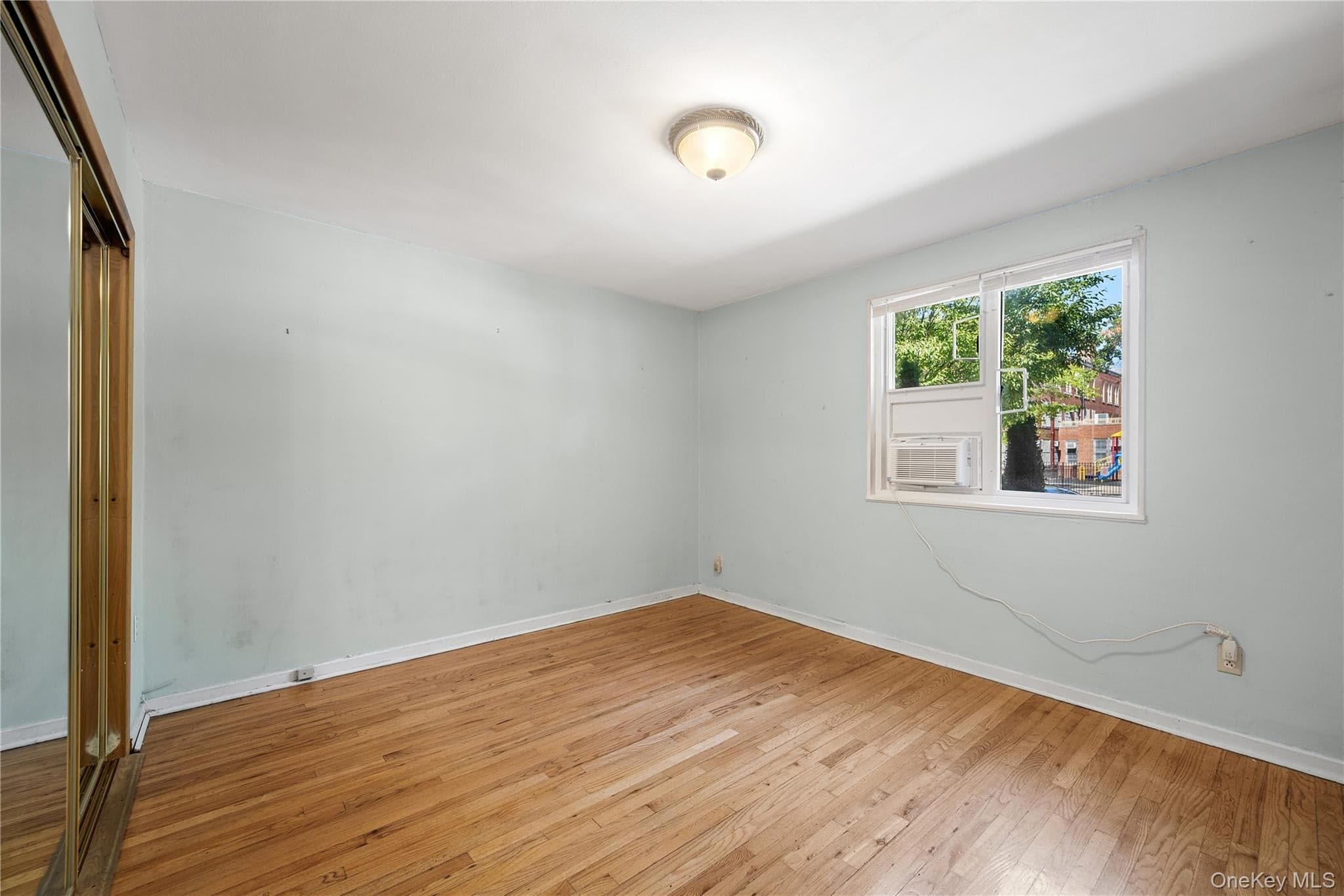 218-10 67th Avenue Unit: Lower thumbnail 8