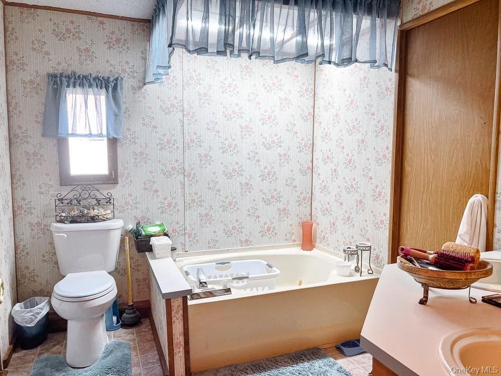 166 Seeman Road thumbnail 18