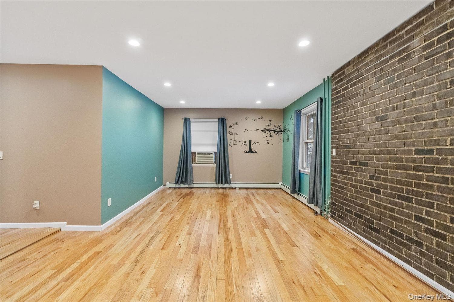240 N Fulton Avenue thumbnail 5