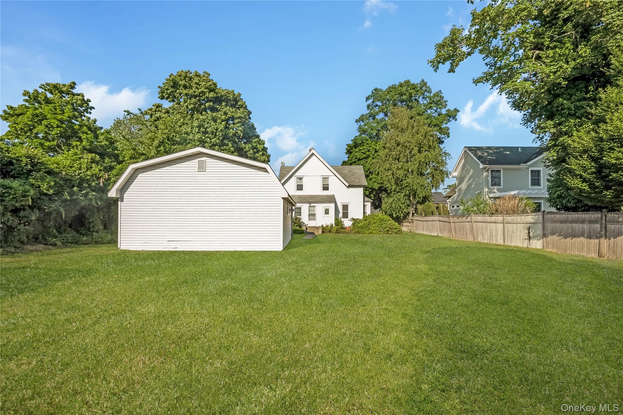 86 Union Avenue thumbnail 9