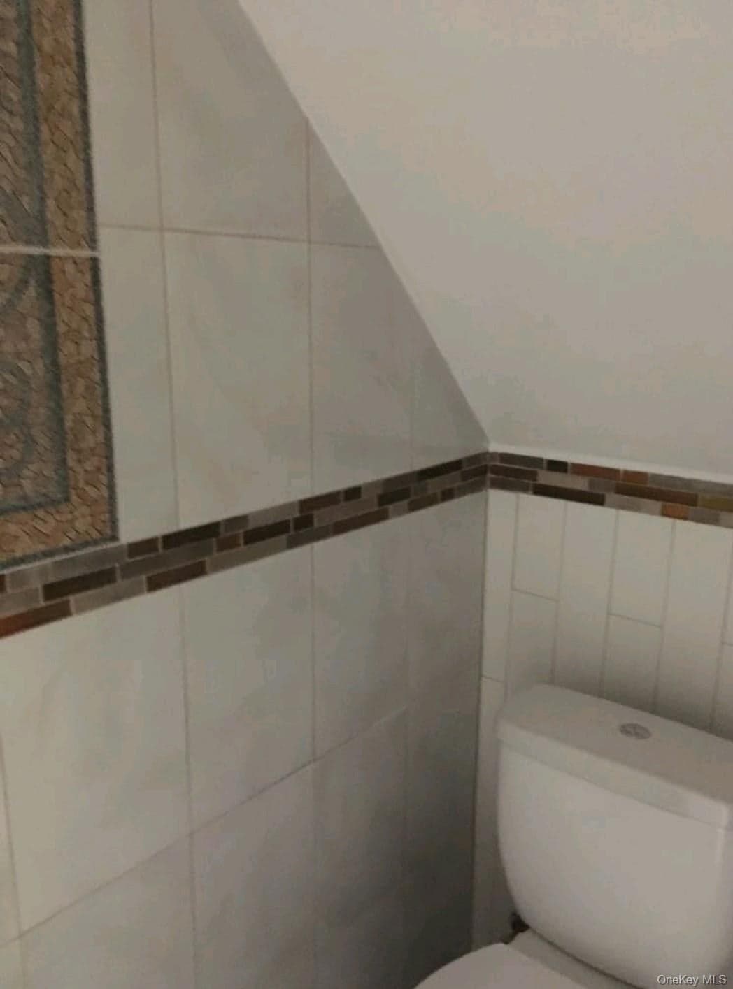 1281 E 223rd Street thumbnail 6