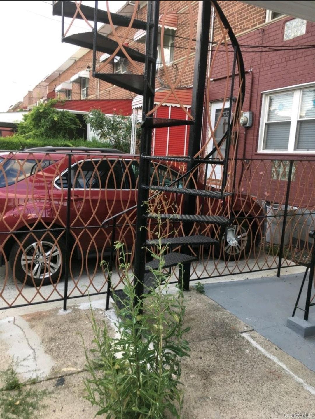 1281 E 223rd Street thumbnail 13