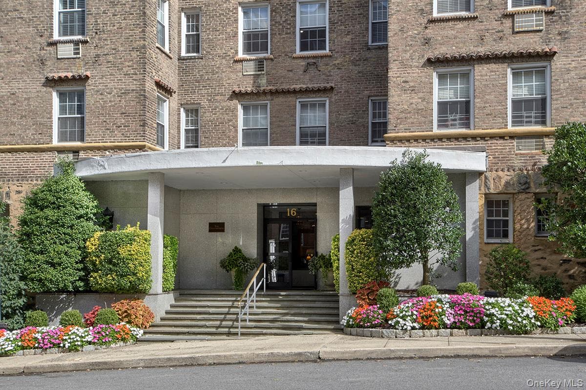 16 N Chatsworth Avenue Unit: 311 thumbnail 2