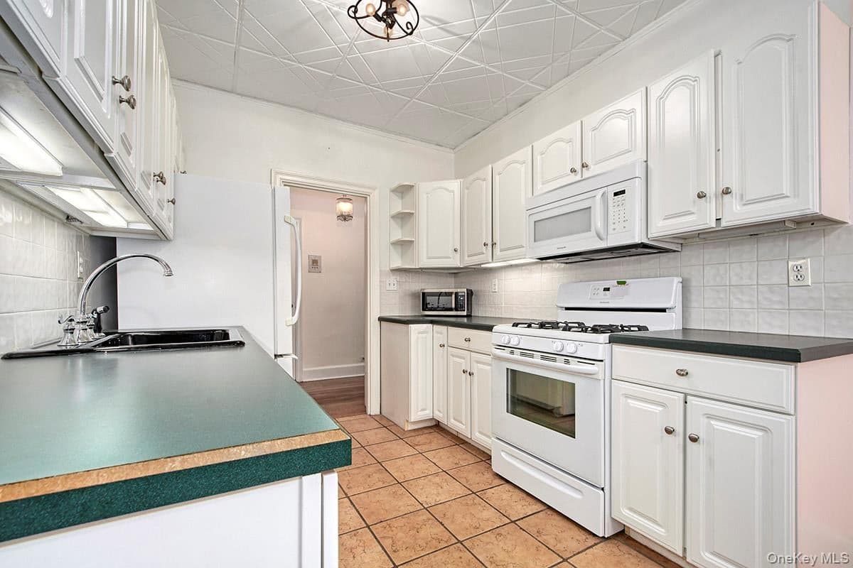 16 N Chatsworth Avenue Unit: 311 thumbnail 12