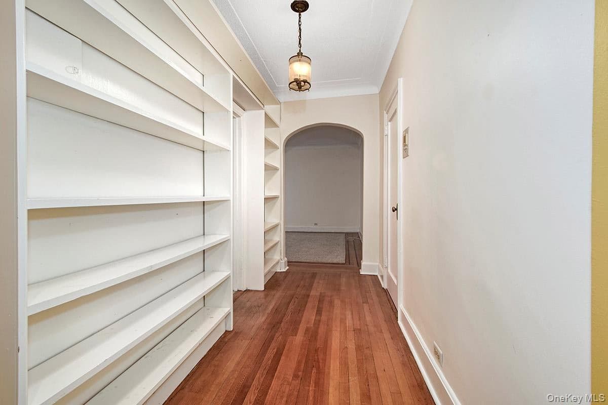 16 N Chatsworth Avenue Unit: 311 thumbnail 7