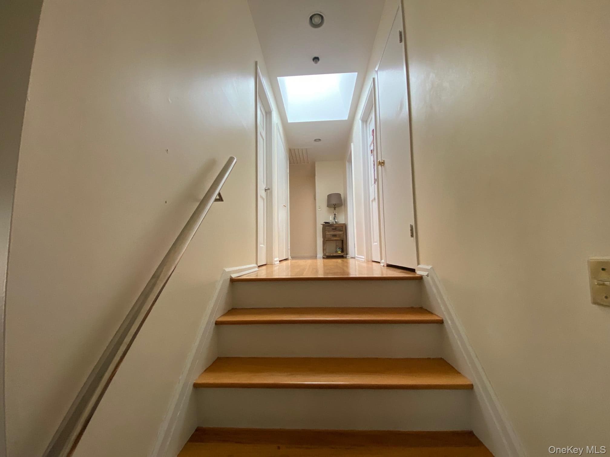 12 Russell Woods Road thumbnail 12