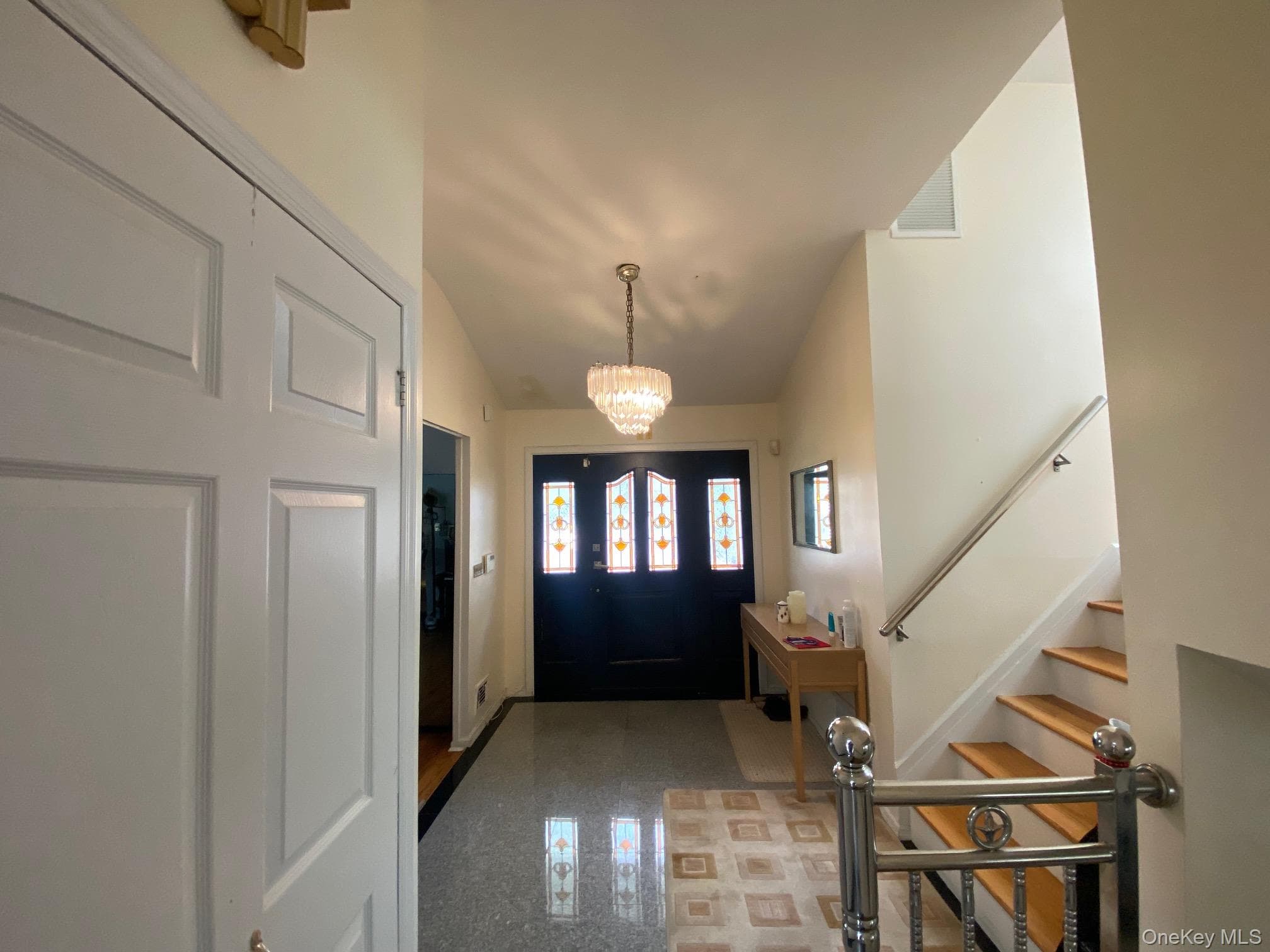 12 Russell Woods Road thumbnail 8