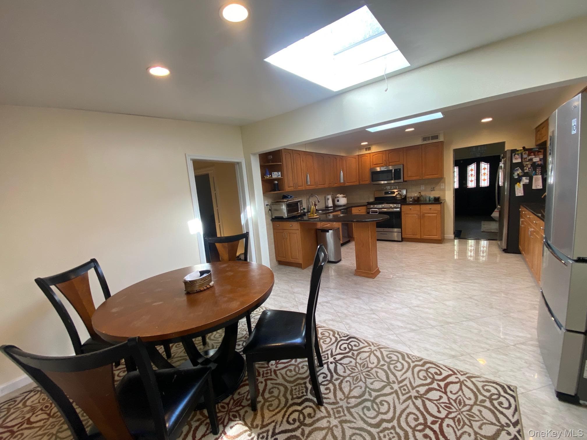 12 Russell Woods Road thumbnail 10