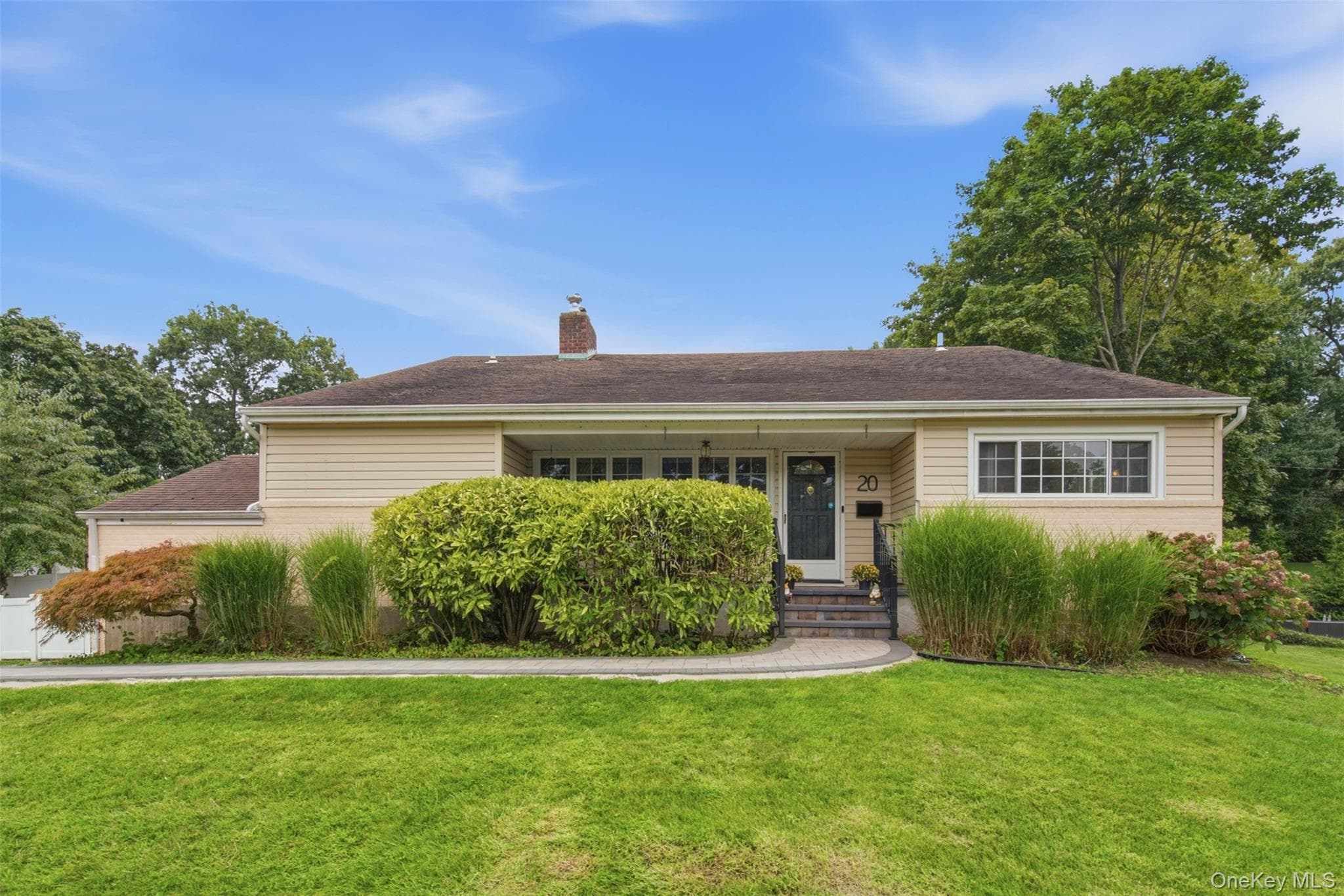 20 Old Town Lane, Huntington