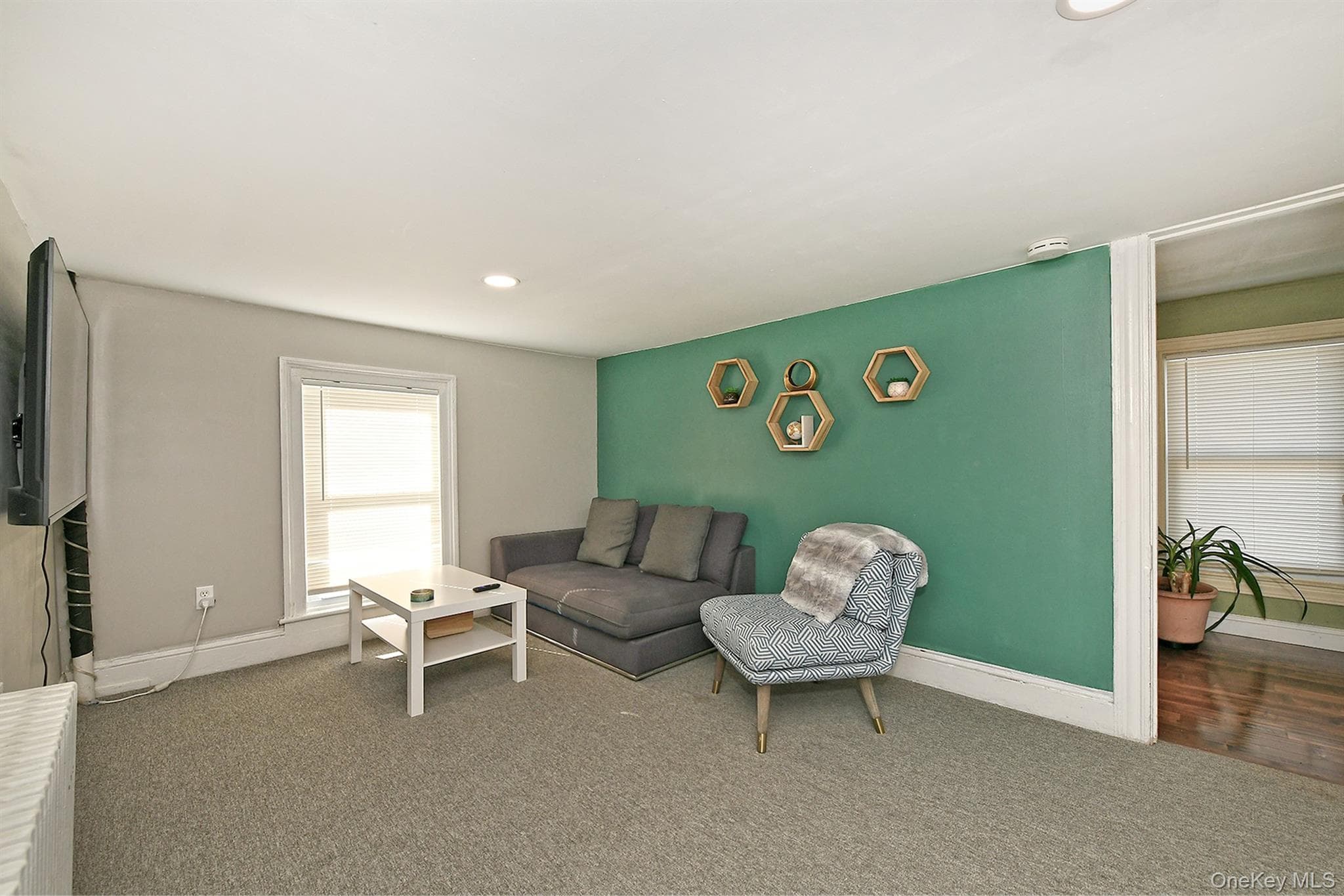 2086 Washington Avenue thumbnail 16