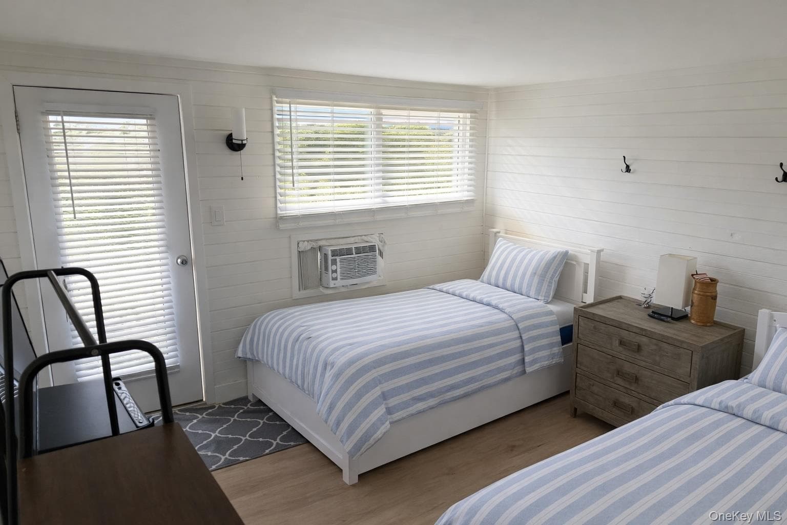 78 E Bayview Avenue Unit: 14 thumbnail 3