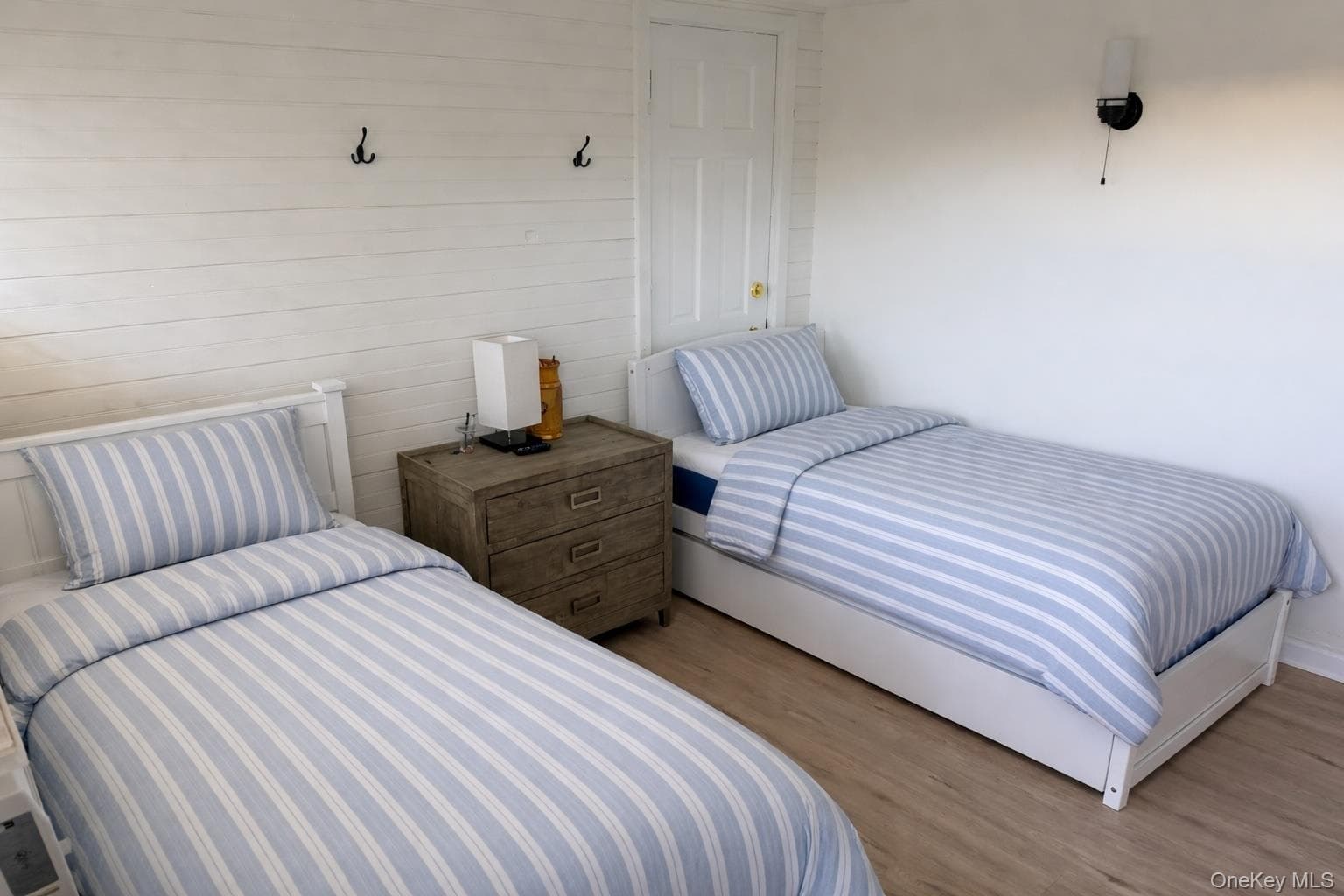78 E Bayview Avenue Unit: 14 thumbnail 2