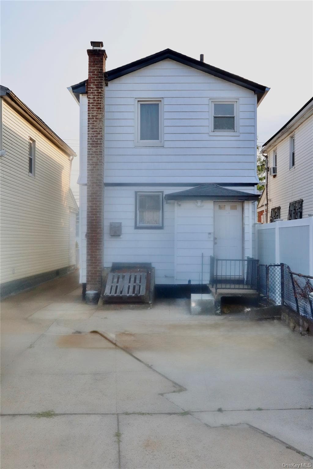 1541 E 95th Street thumbnail 13