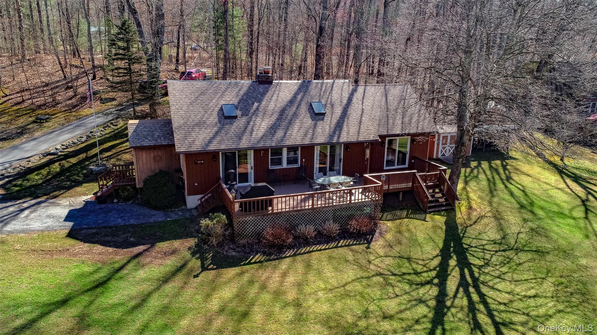19 Arrowhead Lane photo 1