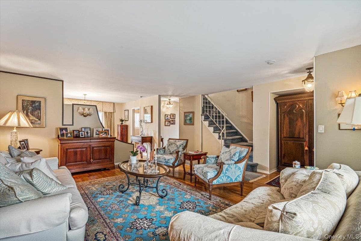3850 Hillcrest Avenue thumbnail 6