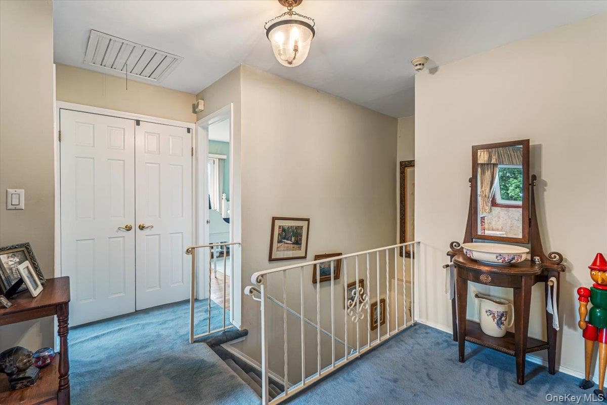 3850 Hillcrest Avenue thumbnail 14