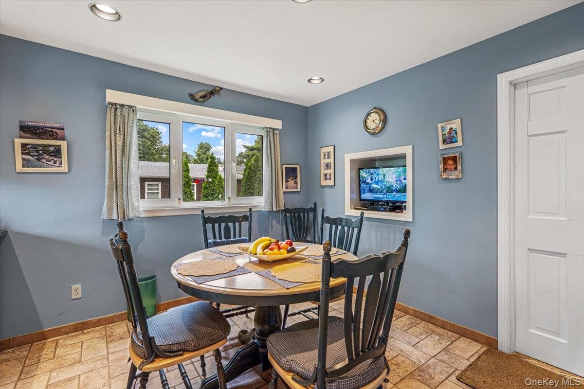 3850 Hillcrest Avenue thumbnail 13