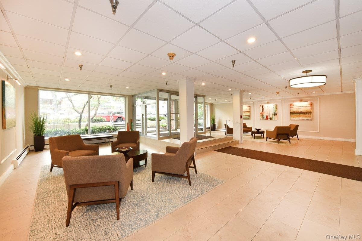 50 Hill Park Avenue Unit: 1-L thumbnail 5