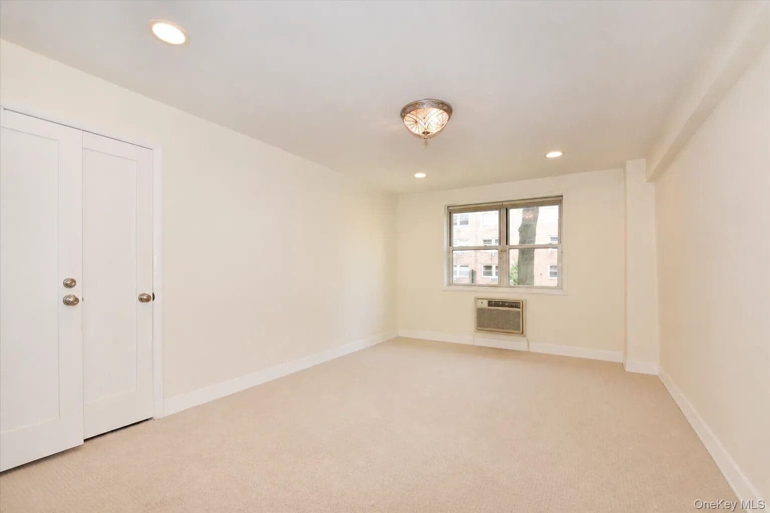 50 Hill Park Avenue Unit: 1-L thumbnail 9