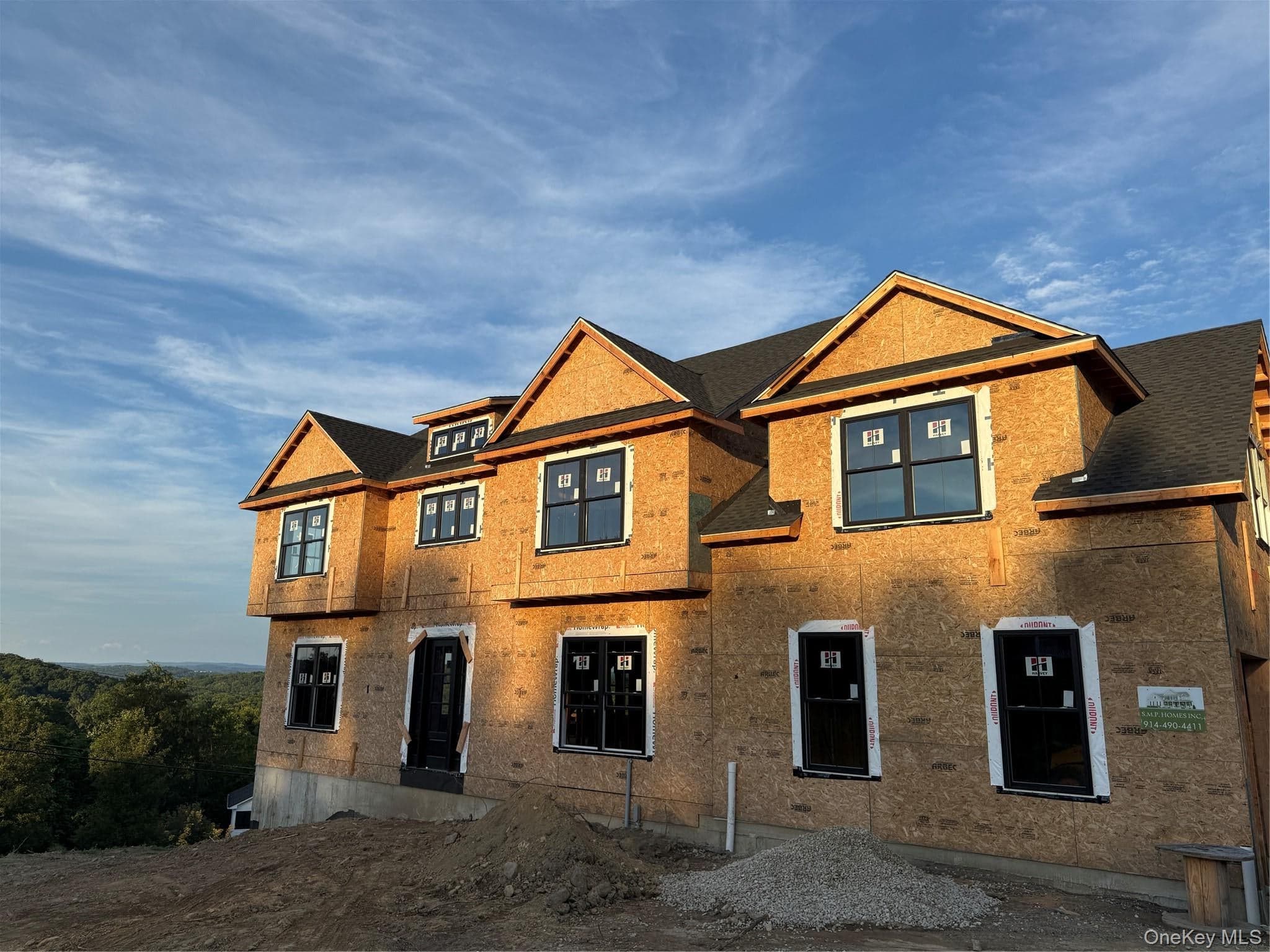 75 Eleanor Drive photo 1